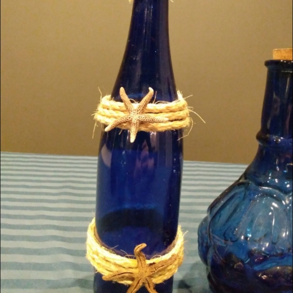 Set of 3 Decorative Glass Vases - Picture 2 of 4